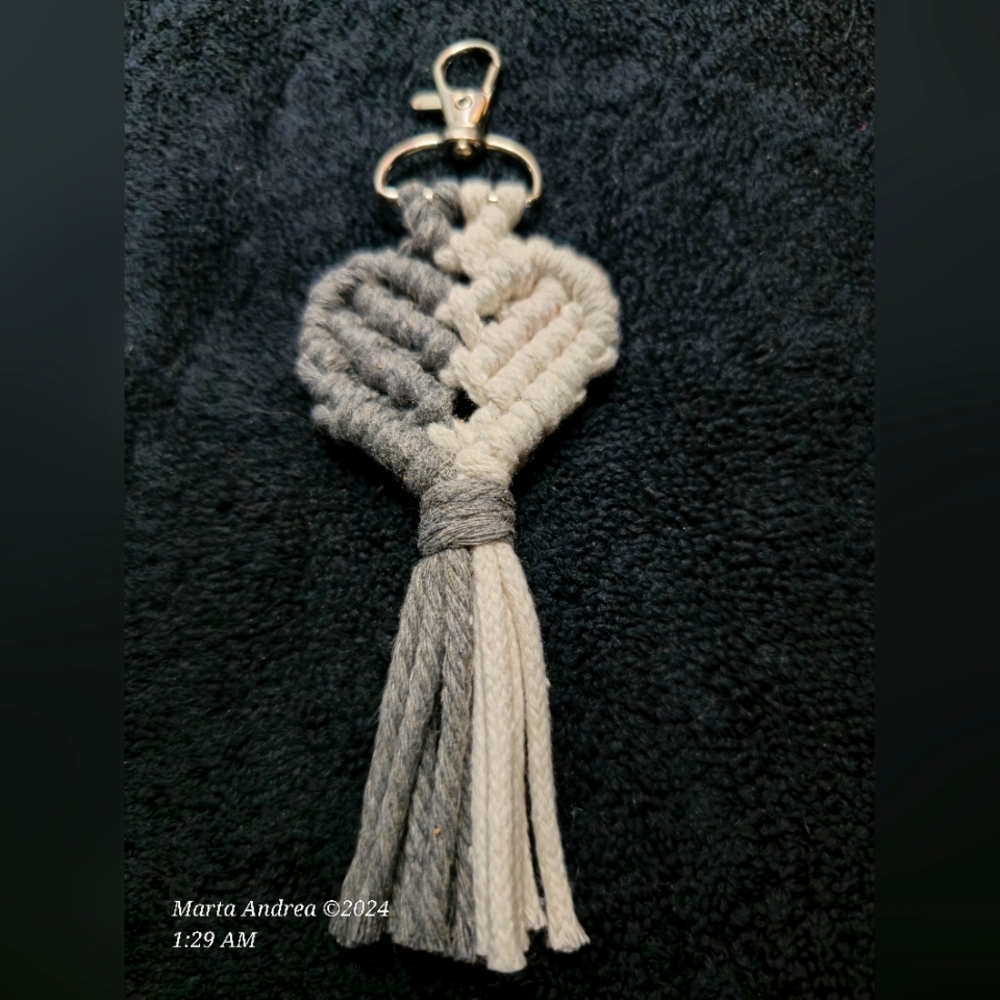 NWOT Handmade Macrame Heart Keychain